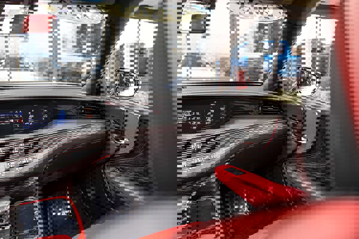 Used 2018 Lexus LS 500 F Sport w/ Accessory Package (Z1) image 41