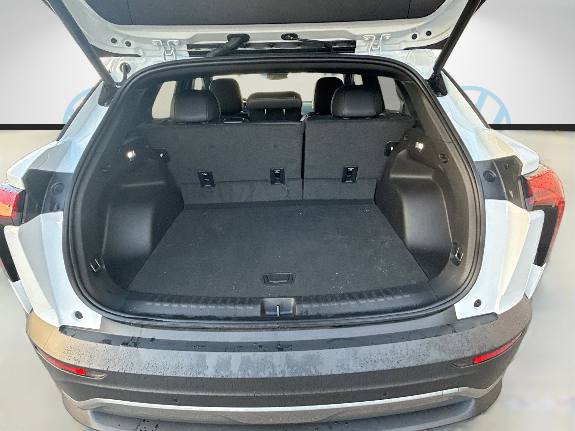 Used 2024 Chevrolet Blazer EV LT image 27