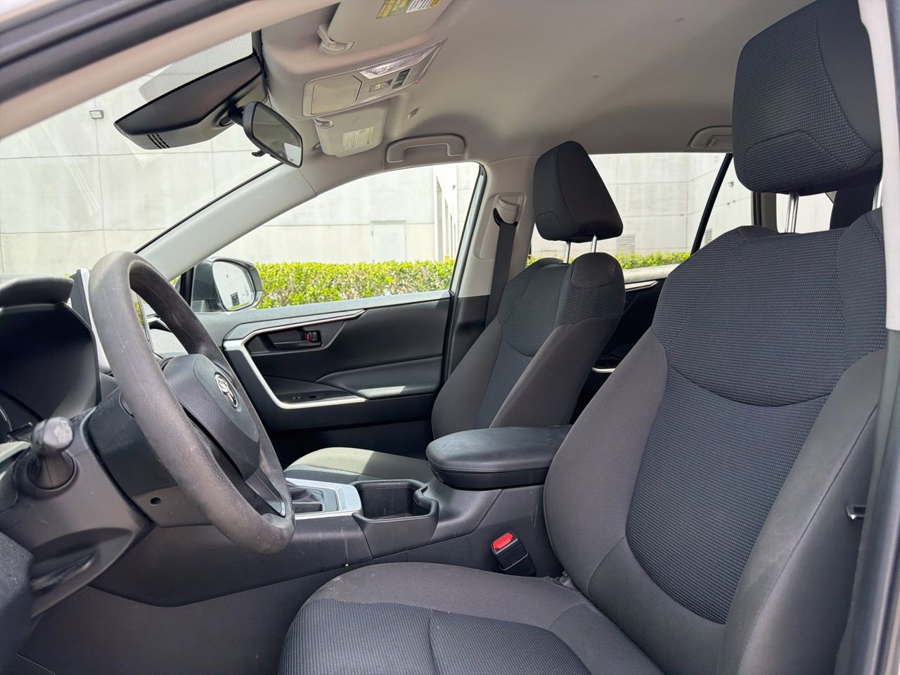 Used 2023 Toyota RAV4 LE image 9