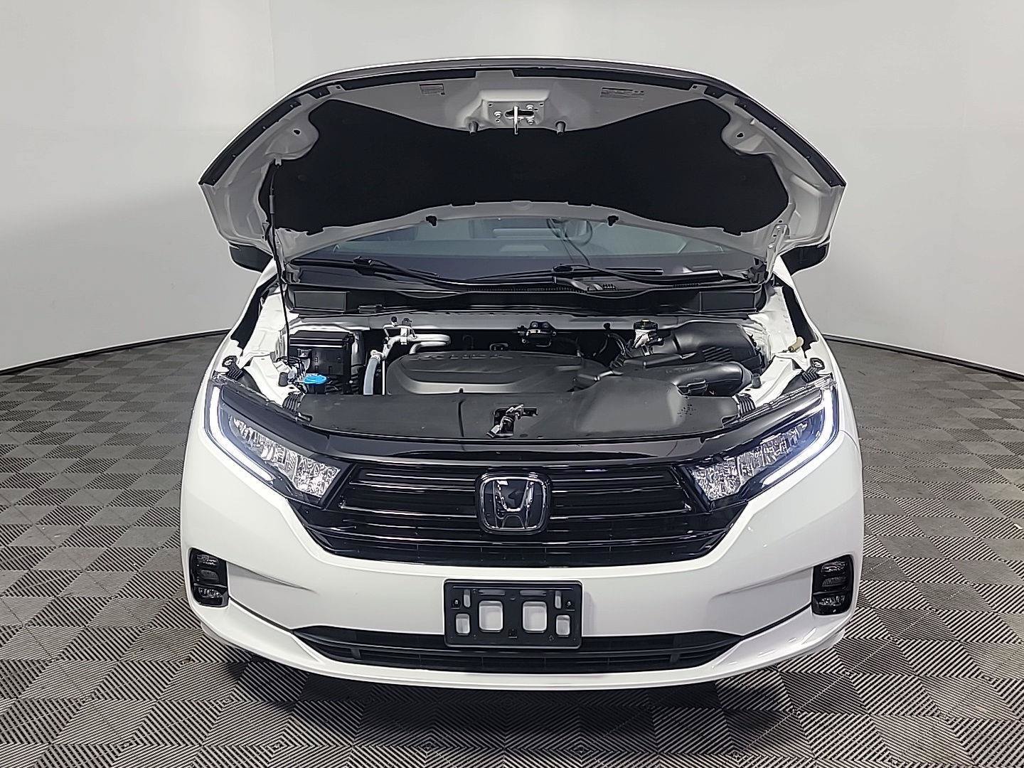 Certified 2023 Honda Odyssey Sport image 14