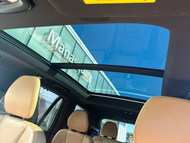 Certified 2023 Volvo XC90 B6 Ultimate w/ Protection Package Premier AWD/4WD image 28