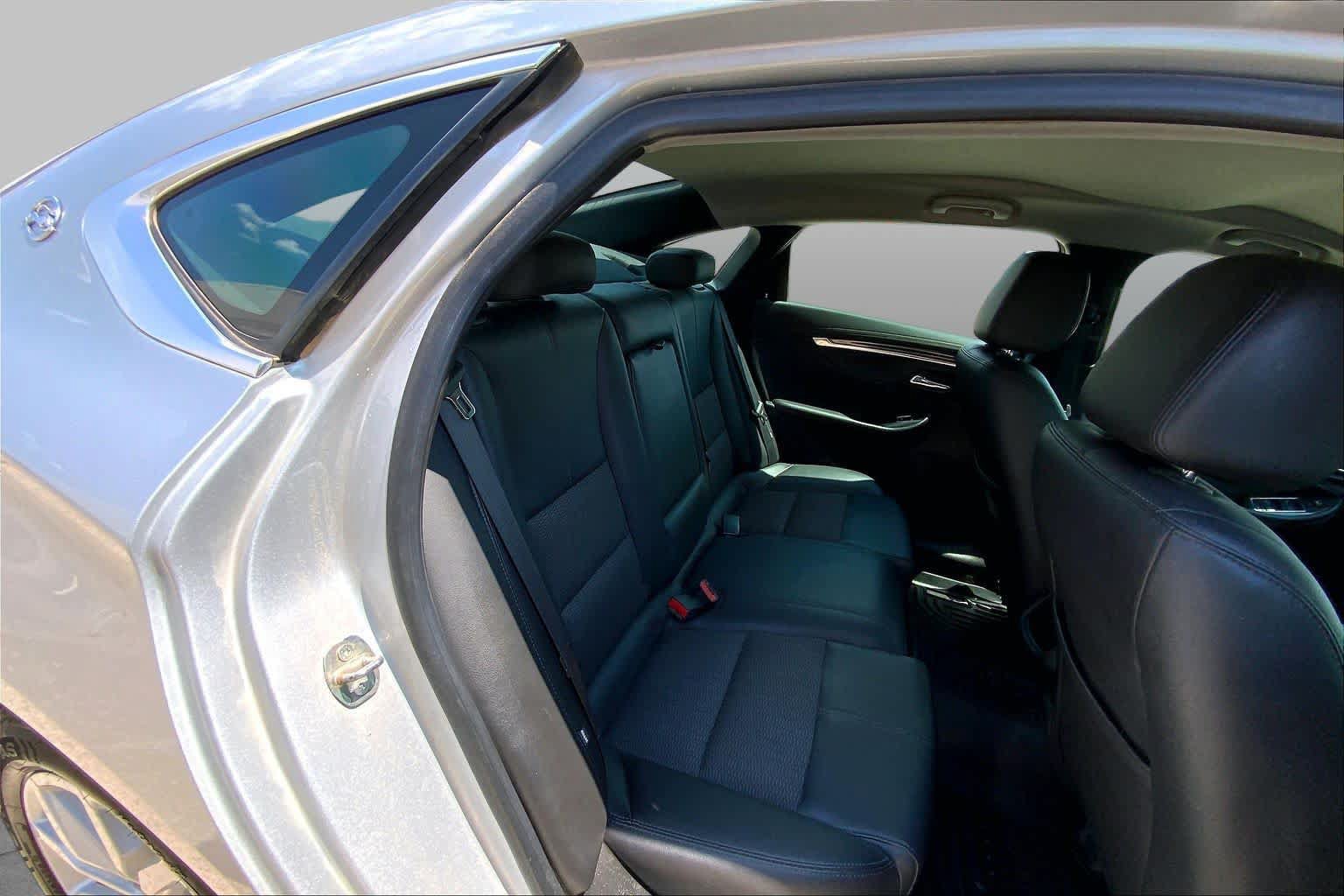 Used 2020 Chevrolet Impala LT FWD image 20