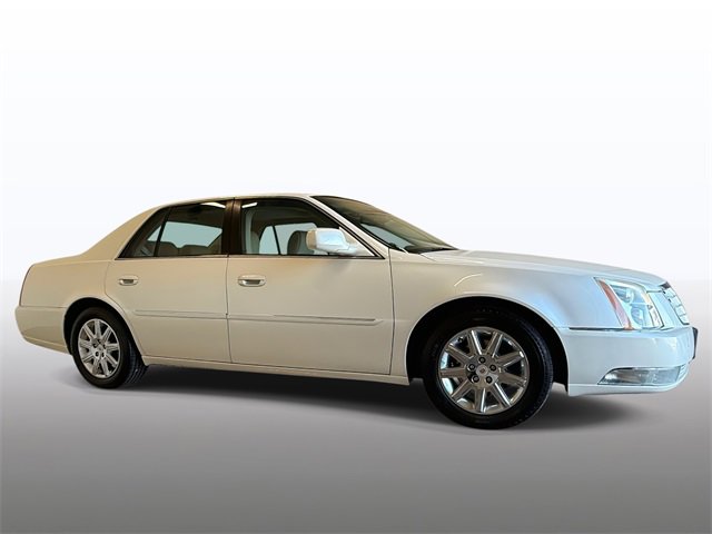 Used 2011 Cadillac DTS Premium w/ Driver Awareness Package image 8
