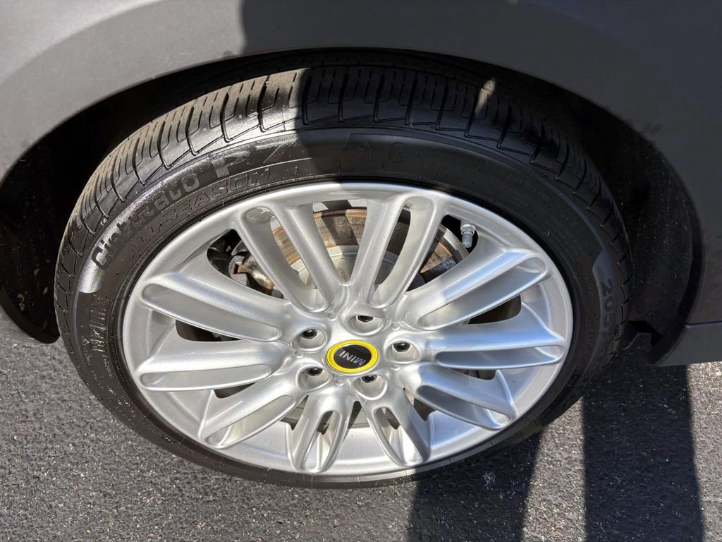 Used 2021 MINI Cooper SE w/ 8.8" Touchscreen Nav Package image 10