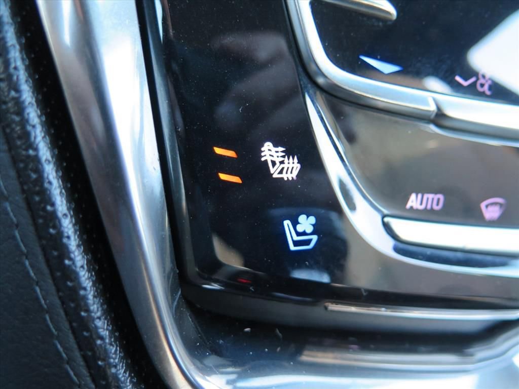 Used 2019 Cadillac CTS Luxury image 14