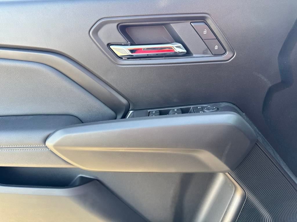 New 2025 Chevrolet Colorado LT image 17