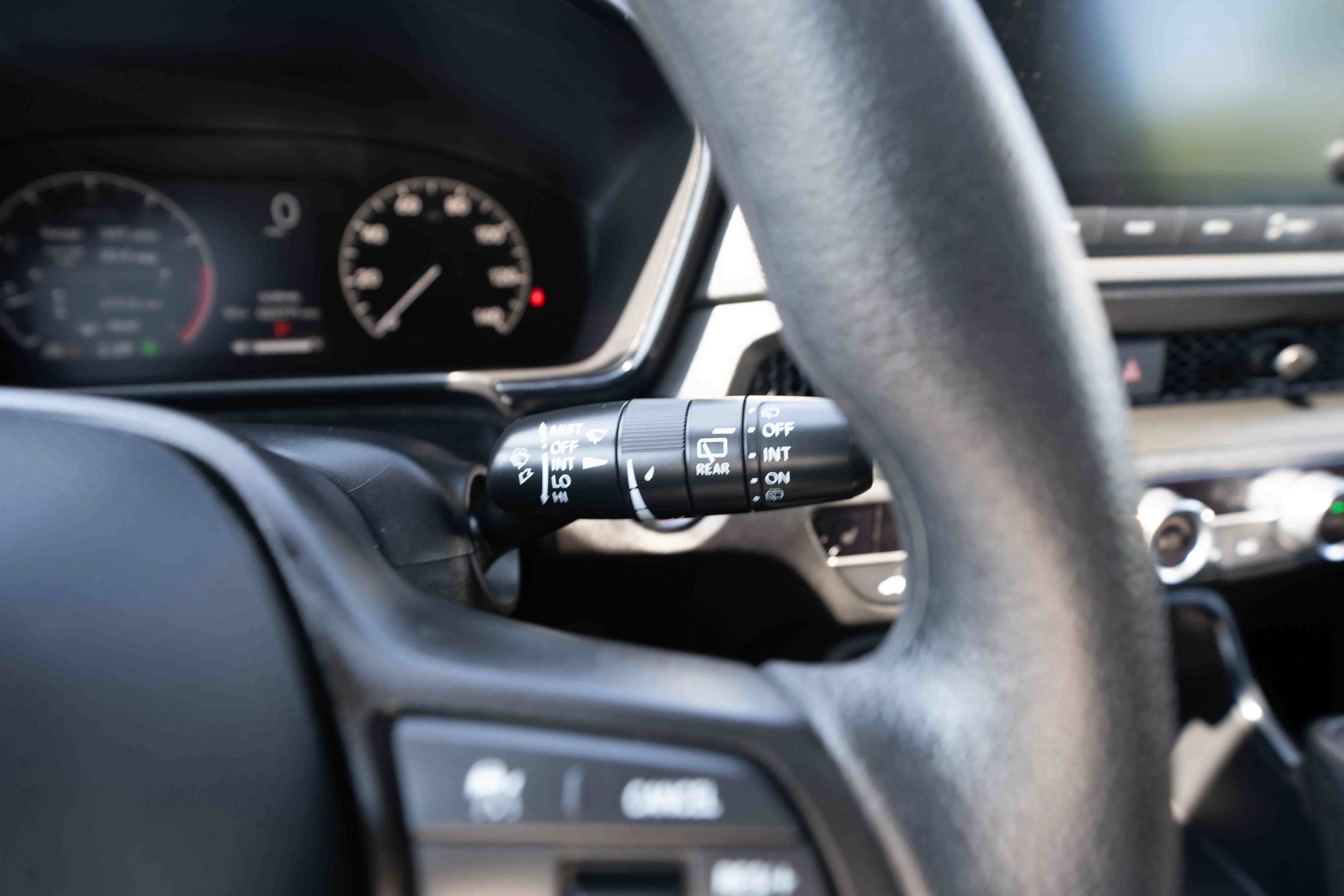 Used 2025 Honda CR-V EX image 14