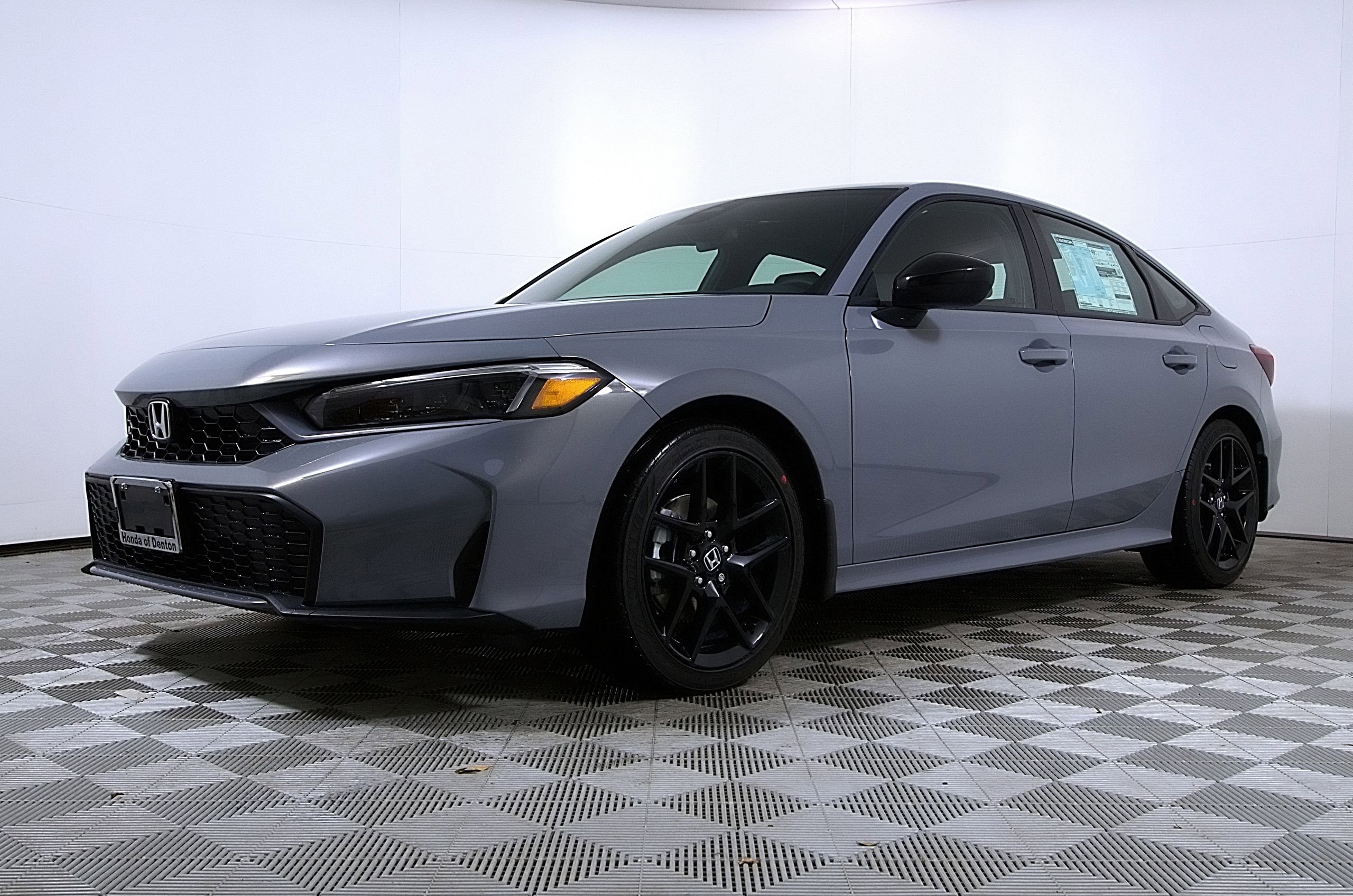 Used 2025 Honda Civic Sport image 2