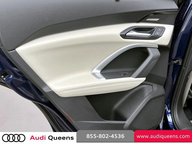 Used 2025 Audi Q5 Premium Plus image 11