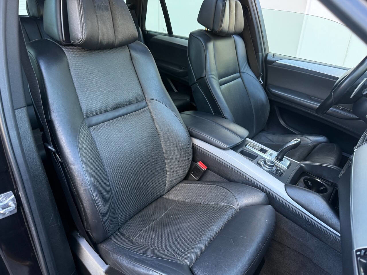 Used 2011 BMW X5 M image 9