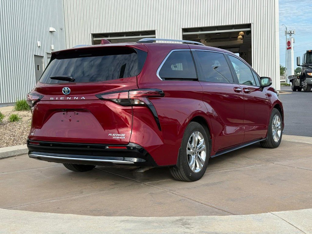 Certified 2023 Toyota Sienna Platinum AWD/4WD image 5