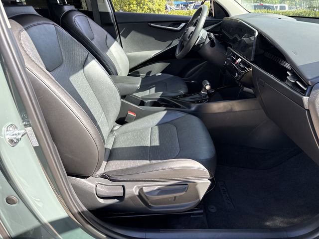 Used 2023 Kia Niro SX Touring image 14