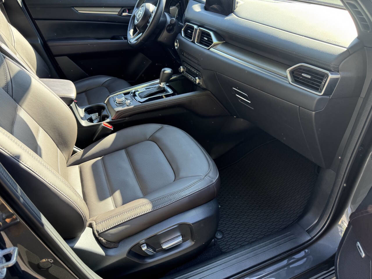 Used 2019 MAZDA CX-5 Signature image 15