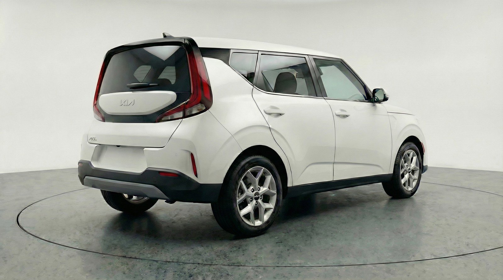 Used 2025 Kia Soul LX w/ LX Technology Package image 7