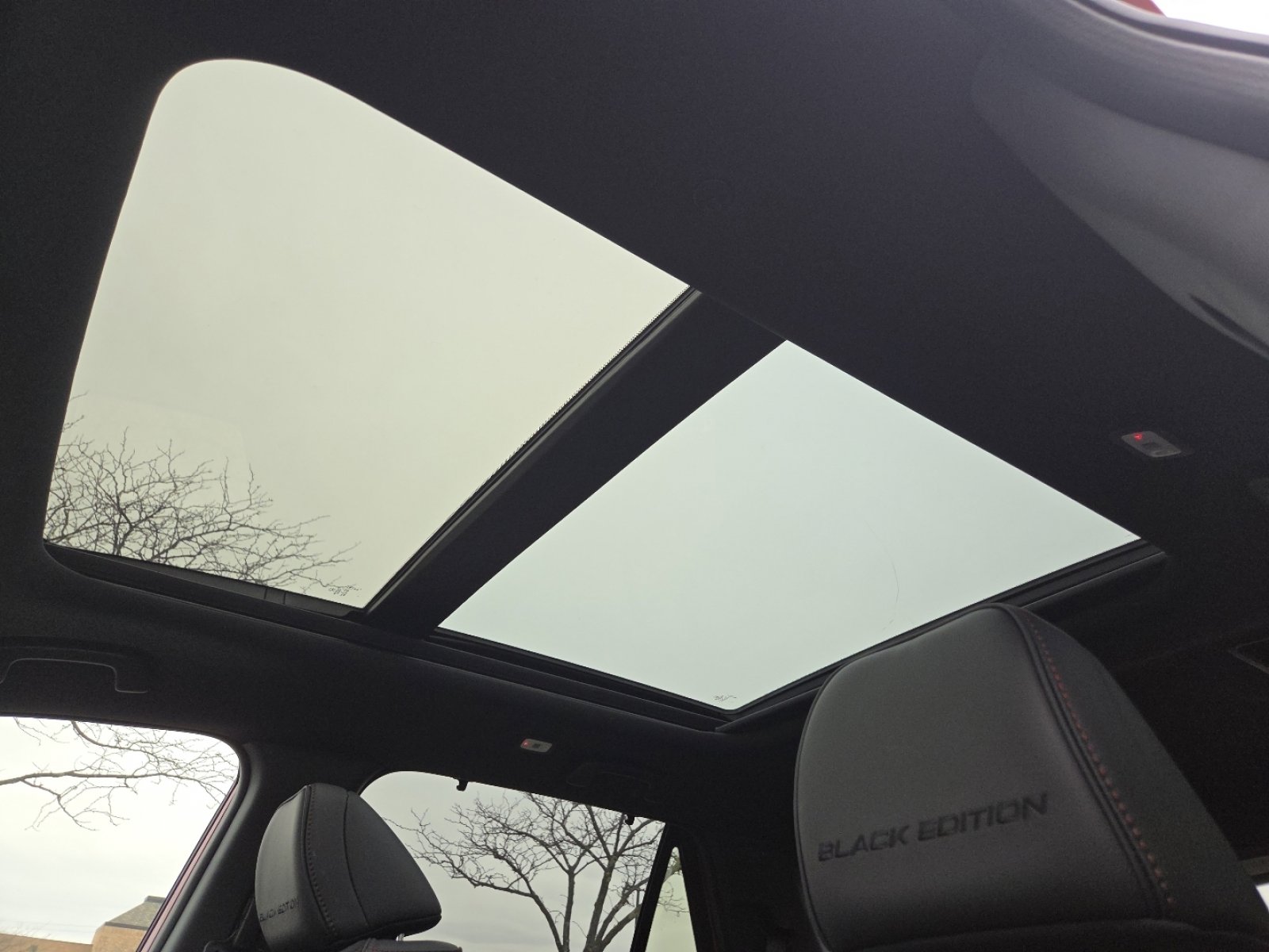 New 2026 Honda Pilot Black Edition image 3