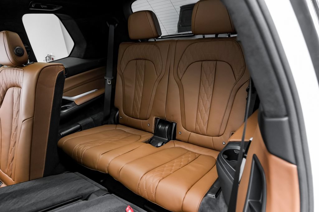 Used 2025 BMW ALPINA XB7 AWD/4WD image 46