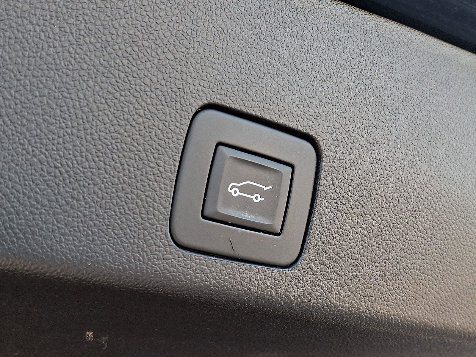 Used 2023 Buick Encore GX Essence w/ Experience Buick Package image 29