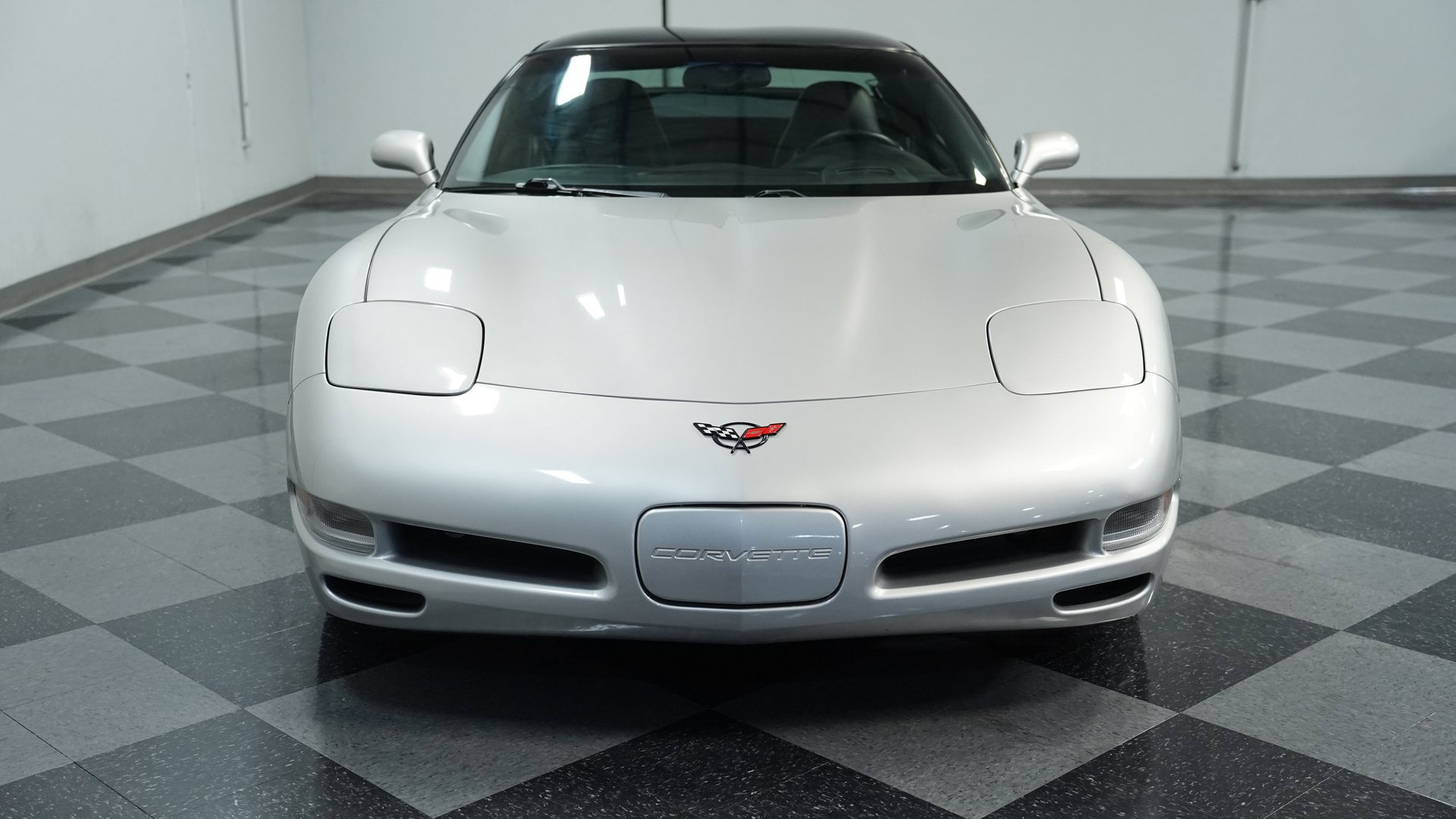 Used 2004 Chevrolet Corvette Coupe w/ Preferred Equipment Group image 15