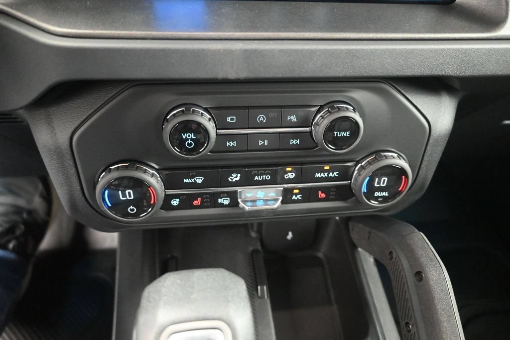 New 2026 Ford Bronco Badlands AWD/4WD image 3