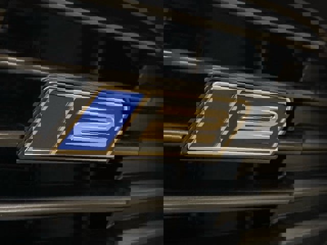 Used 2018 Ford Mustang GT Premium w/ Equipment Group 401A image 4