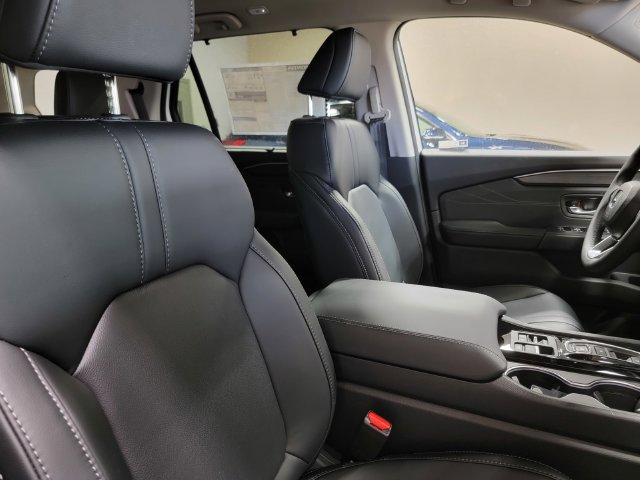 New 2026 Honda Pilot Touring image 14