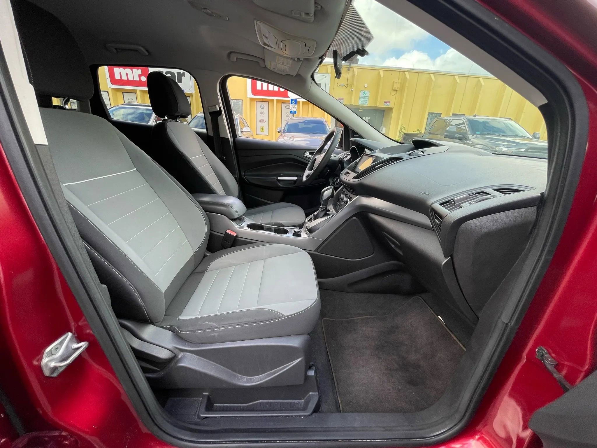 Used 2013 Ford Escape SE image 21