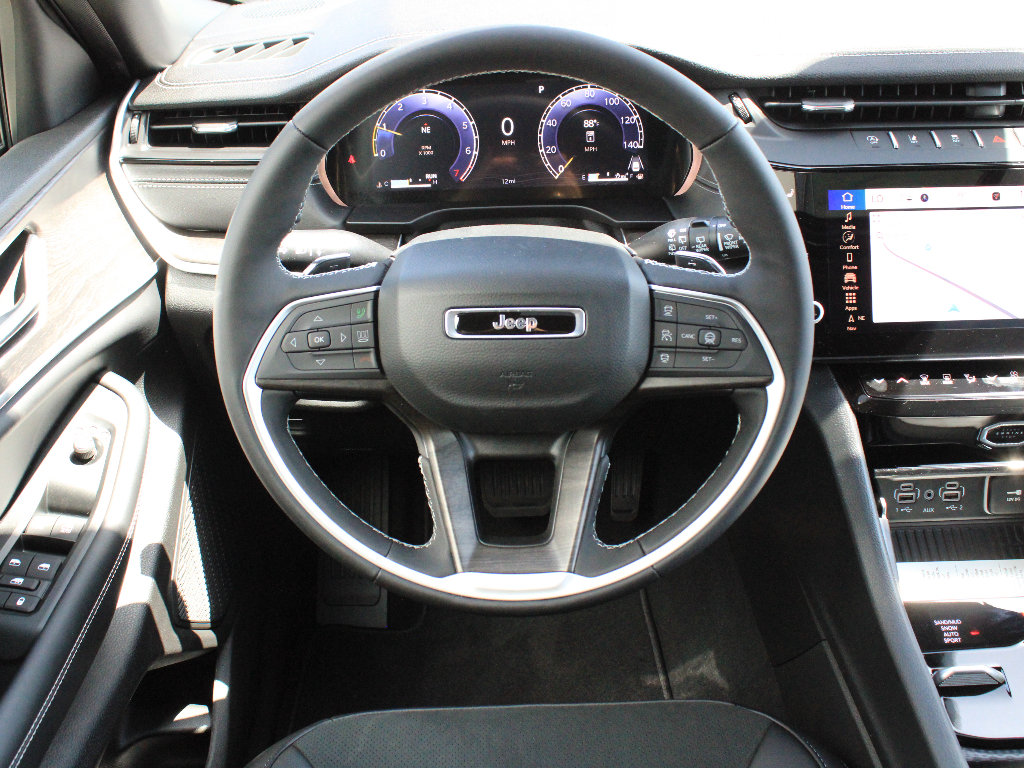 New 2026 Jeep Grand Cherokee L 4WD image 12