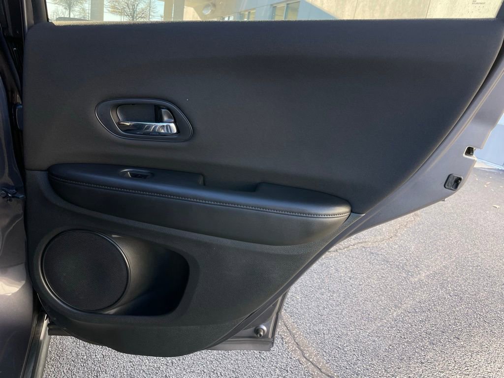 Certified 2017 Honda HR-V LX image 31