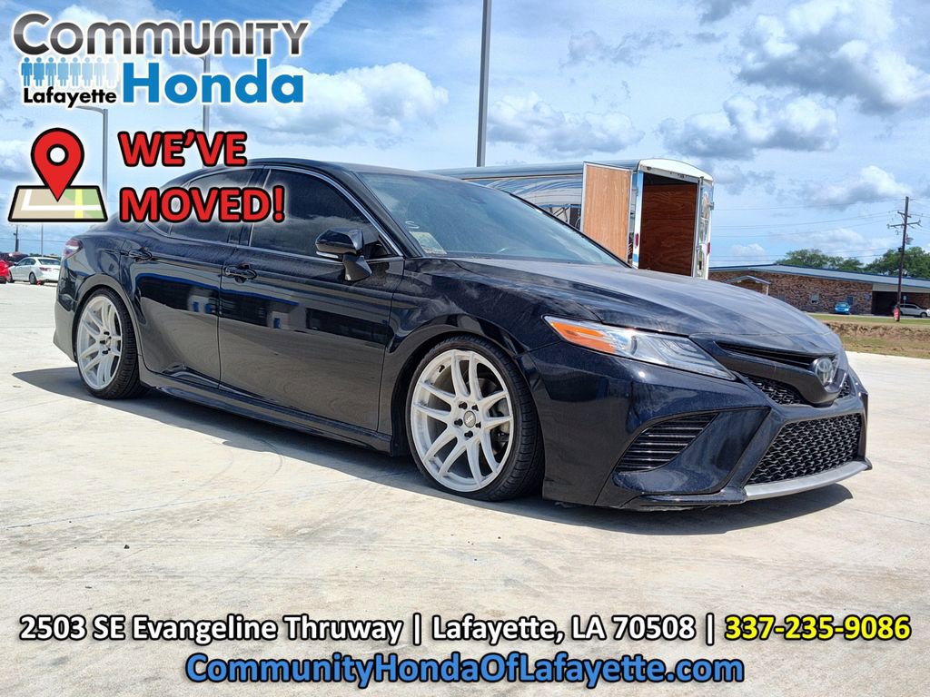 Used 2020 Toyota Camry XSE FWD image 13