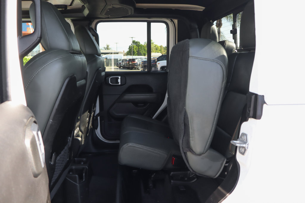 Used 2024 Jeep Gladiator Mojave AWD/4WD image 42