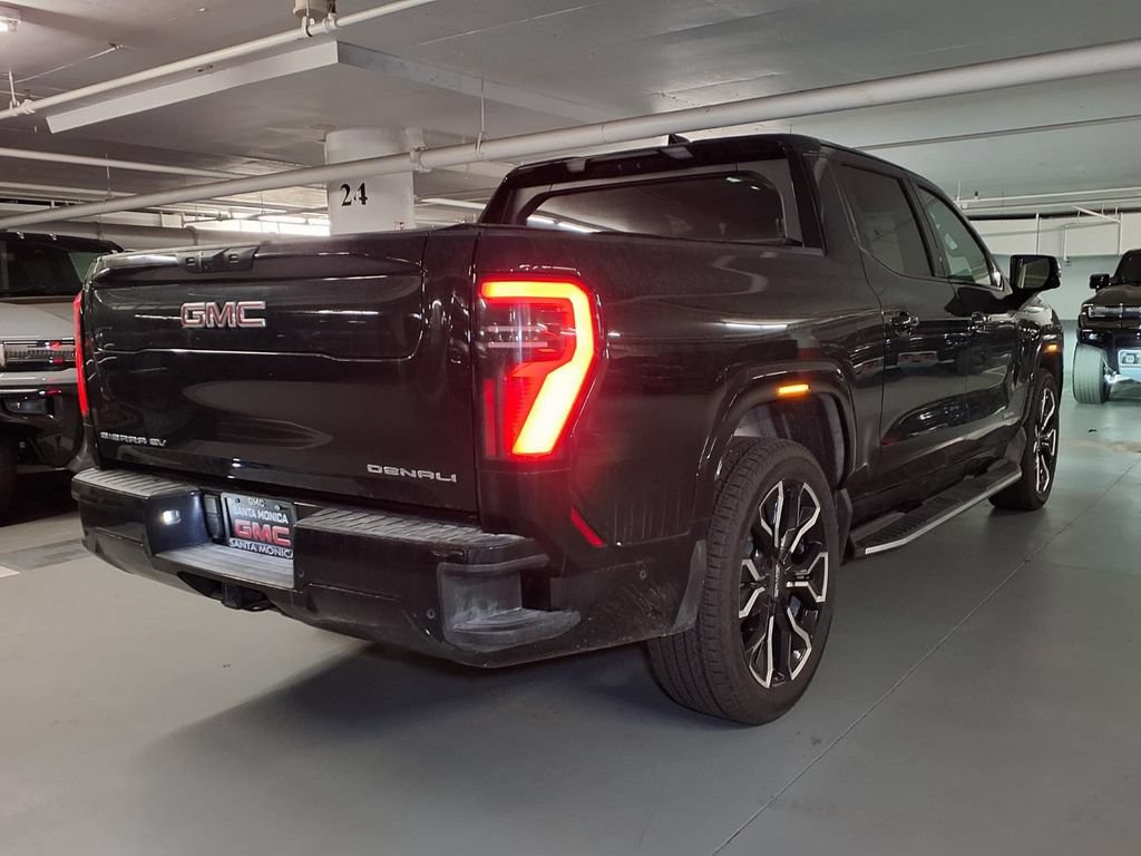 Certified 2026 GMC Sierra EV Denali AWD/4WD image 22