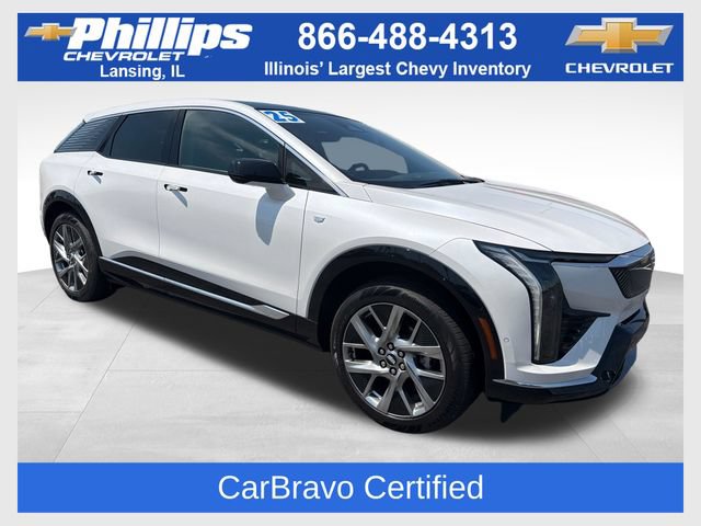 Certified 2025 Cadillac Optiq Luxury 2 w/ LPO, Floor Liner Package AWD/4WD image 1