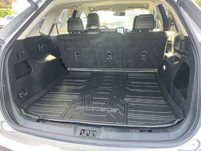 Certified 2021 Ford Edge SEL w/ Convenience Package FWD image 12