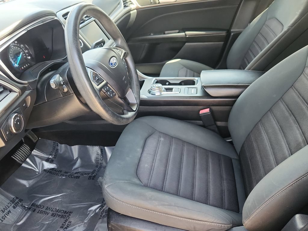 Used 2020 Ford Fusion SE FWD image 7