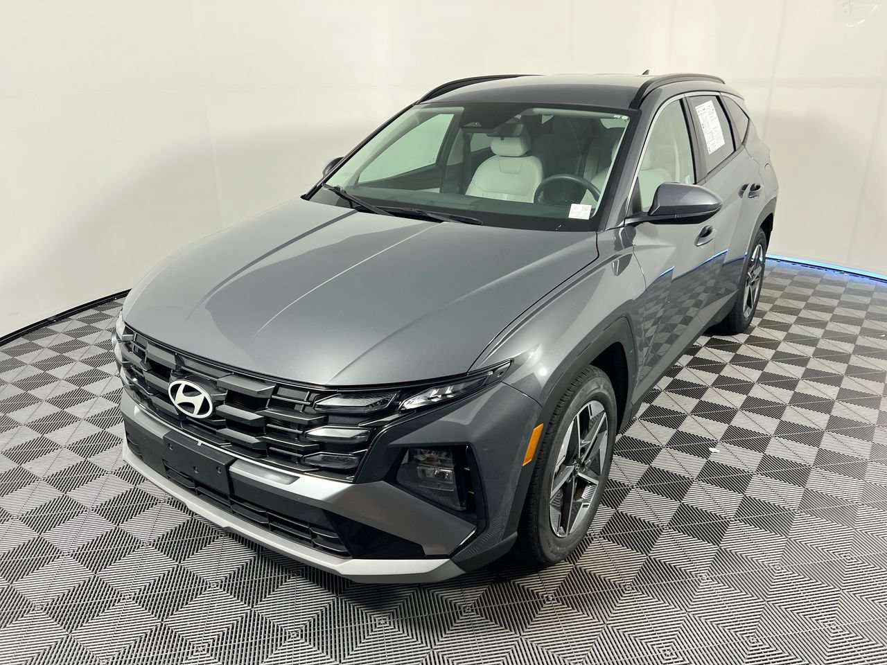 Used 2025 Hyundai Tucson SEL FWD image 7