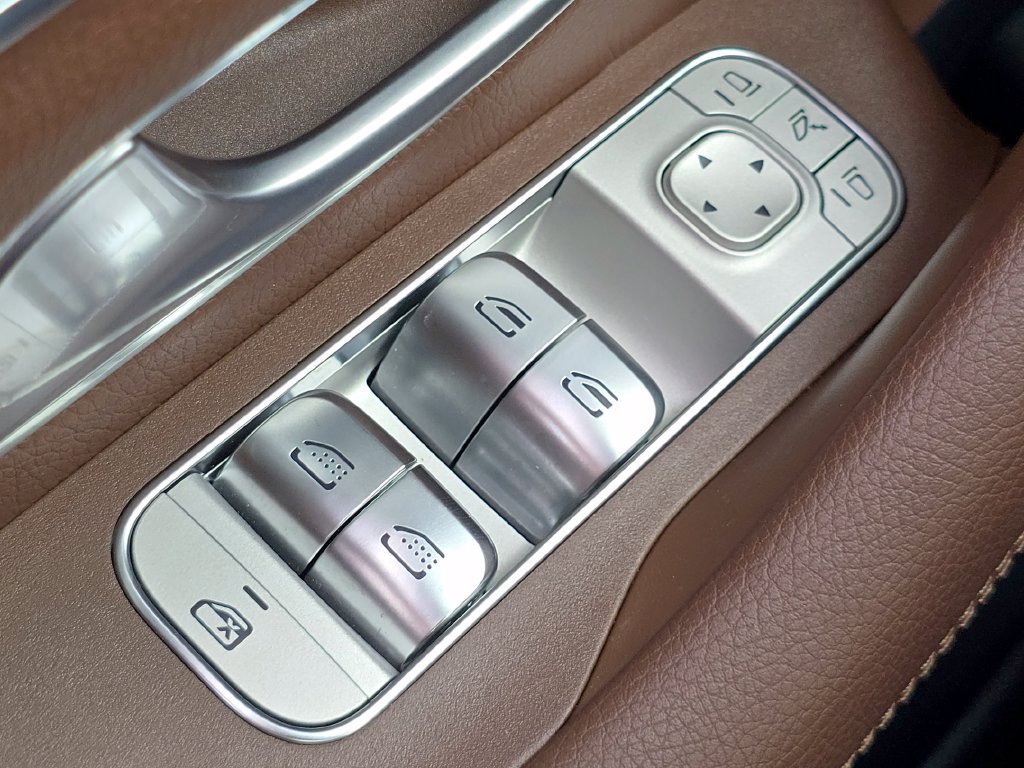 Certified 2026 Mercedes-Benz GLE 350 4MATIC image 29