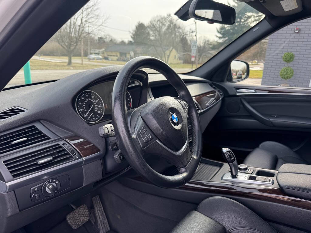 Used 2011 BMW X5 xDrive50i w/ Technology Pkg image 13