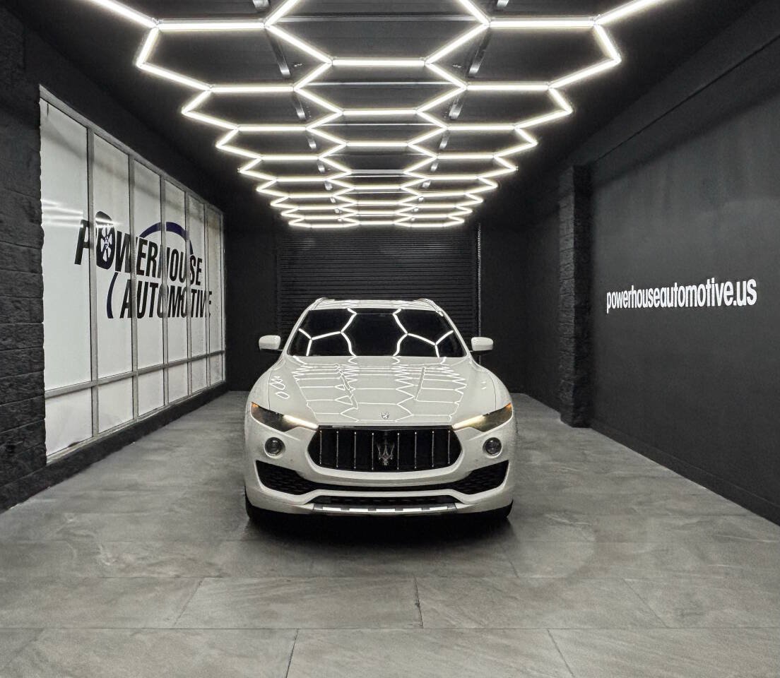 Used 2017 Maserati Levante w/ Luxury Package AWD/4WD image 15