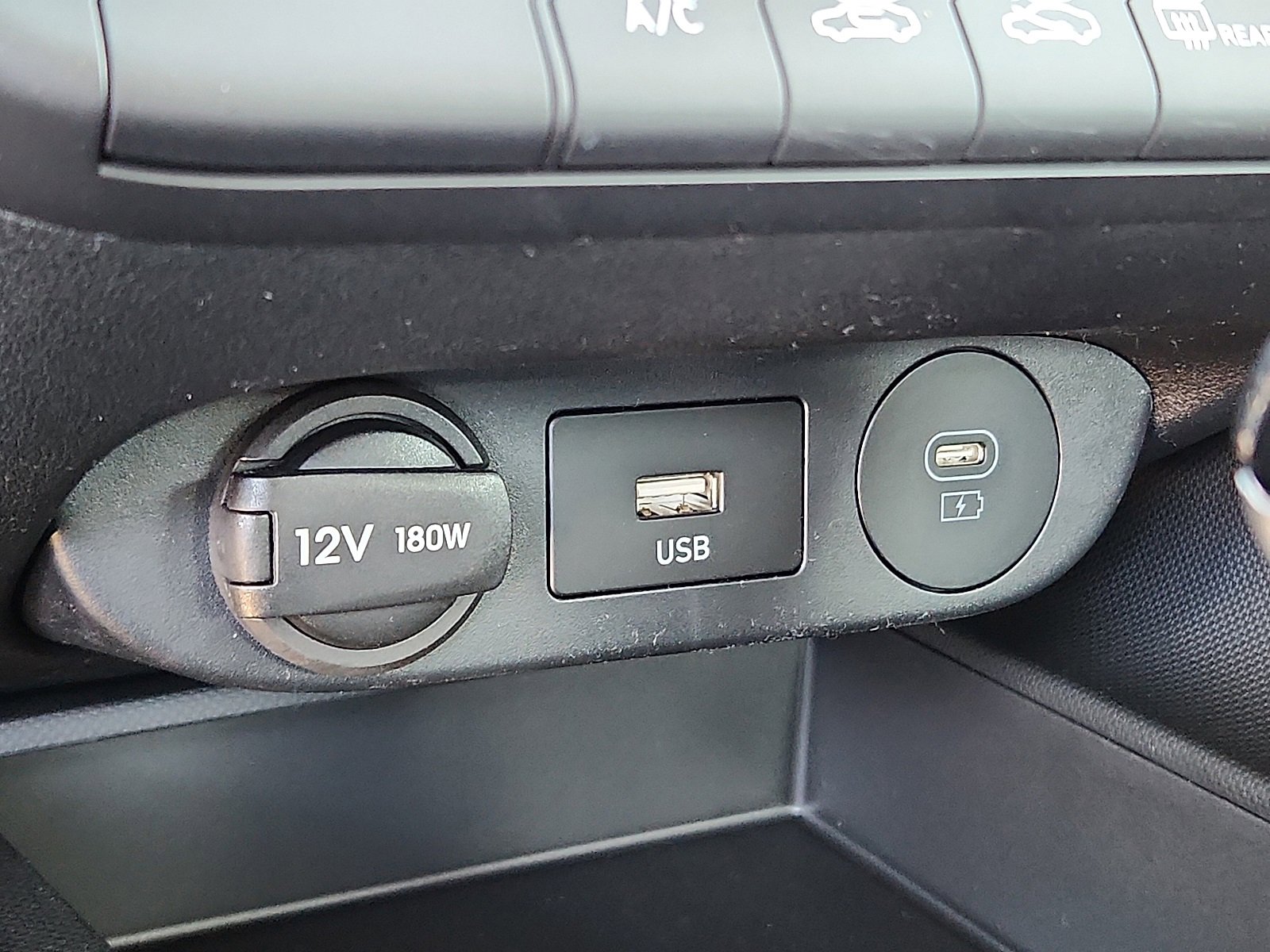 New 2026 Hyundai Elantra SE w/ Cargo Package image 17