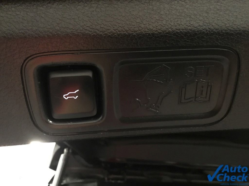 Used 2019 Lincoln Navigator Select w/ Technology Package AWD/4WD image 13
