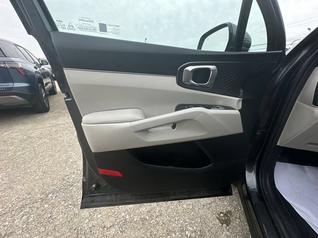 Used 2025 Kia Sorento S AWD/4WD image 24