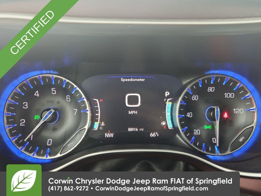 Certified 2020 Chrysler Pacifica Limited image 23