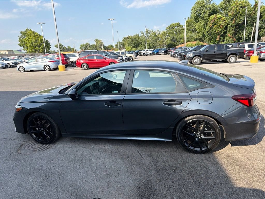Used 2025 Honda Civic Sport image 8