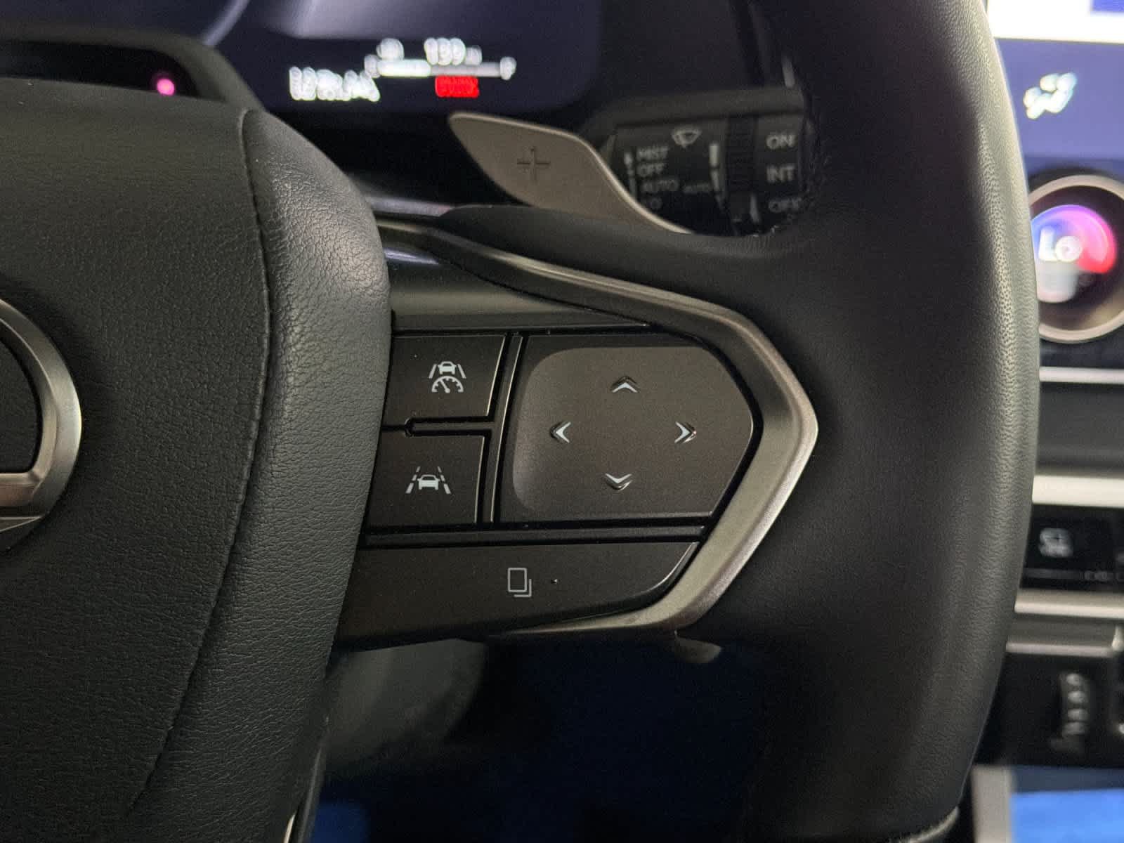 Certified 2025 Lexus RX 450h AWD w/ Luxury Package image 28