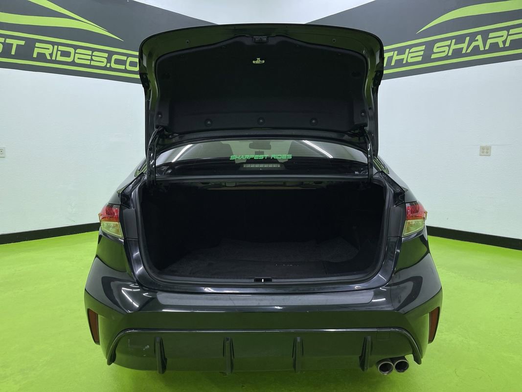 Used 2023 Toyota Corolla SE w/ SE Premium Package image 9