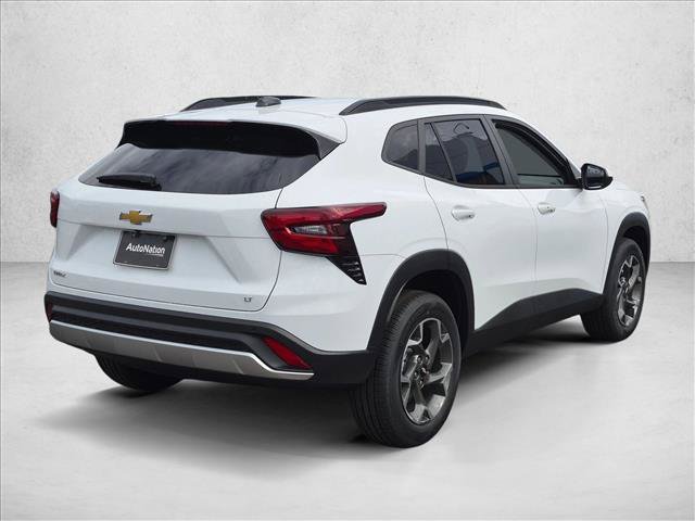 New 2026 Chevrolet Trax LT w/ Driver Confidence Package FWD image 2