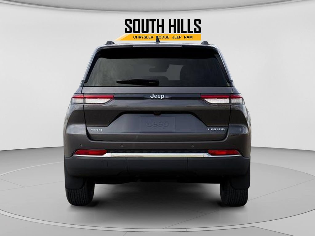 New 2025 Jeep Grand Cherokee Laredo X w/ Luxury Tech Group I AWD/4WD image 7