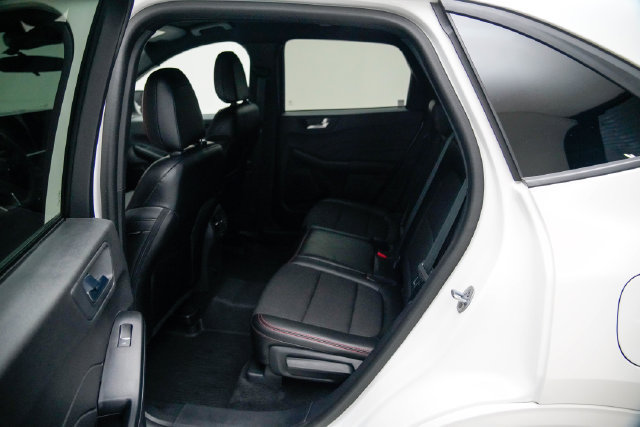 Used 2024 Ford Escape ST-Line w/ Tech Pack #1 AWD/4WD image 15
