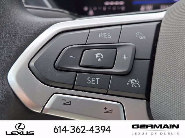 Used 2024 Volkswagen Tiguan SE AWD/4WD image 26