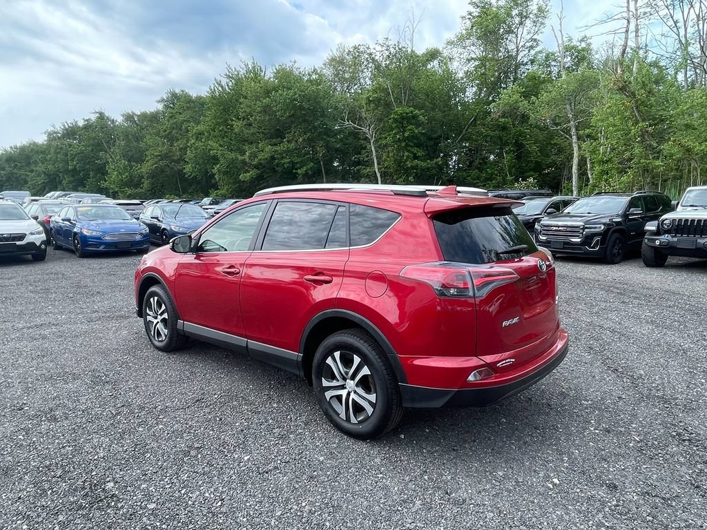 Used 2016 Toyota RAV4 LE AWD/4WD image 8